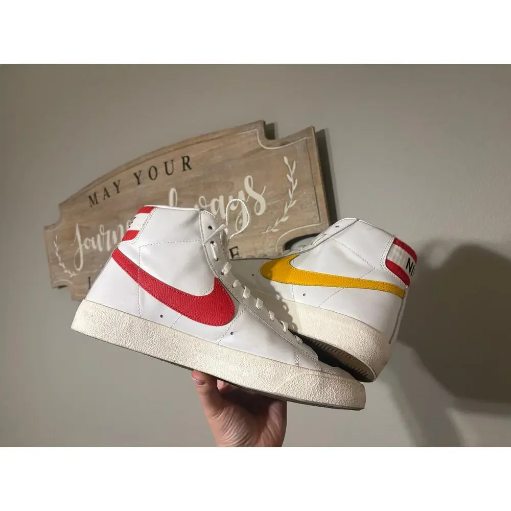 Men's Size 9 Nike Blazer Mid '77 Vintage Style Multicolored